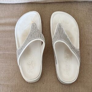 Skechers Women's Sparkling White Sandals
